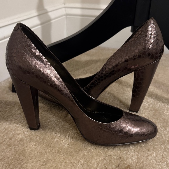 Nicole Miller Metallic Brown Heels - Picture 4 of 9